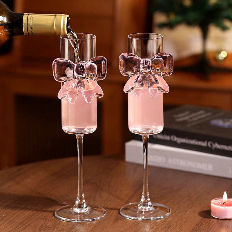 Kieliszki do szampana z kokard – Home Decor Y2K recenzja i cena